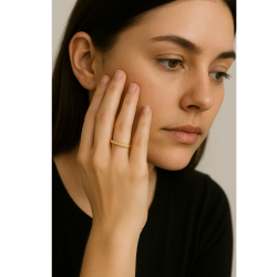 Anel Ouro 18K Meia Aliança Com Zircônia Branca