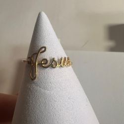 AN.AU.AMA.JESUS ARO FINO