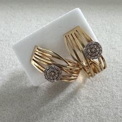 Brinco Ouro 18K Argola Ondulada Em V