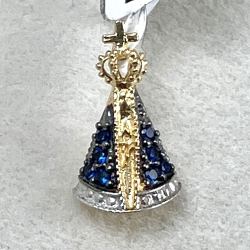 Pingente Ouro 18K Nossa Senhora Aparecida Pequena Com Zircônia Azul No Manto